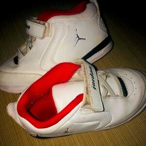 Kids Jordan’s size 10c